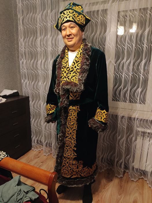 Продам национальные костюмы