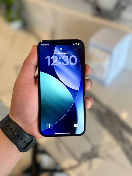 Iphone 12 pro sastayaniya Idealni