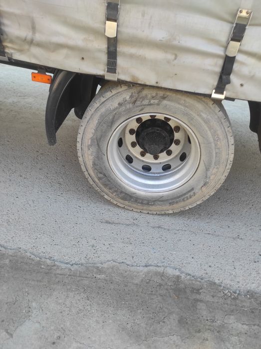 Скания паравоз сотилади