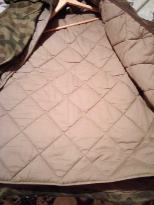 Камуфлажна зимна шуба