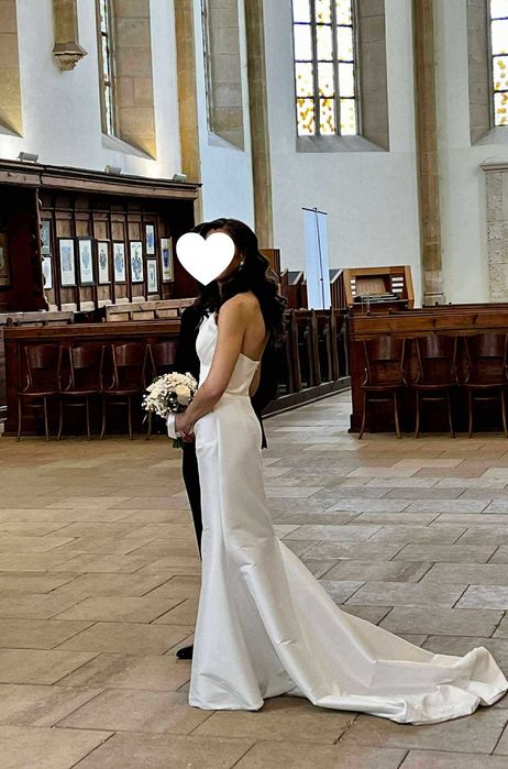 Vând rochie de mireasă tip sirenă – mărimea 38 – stare impecabilă