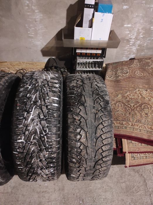 Продам 4 диска и резину