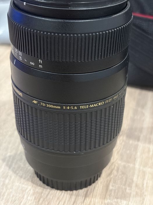 обектив Tamron AF 70–300mm f/4–5.6 Tele-Macro (1:2) за Canon