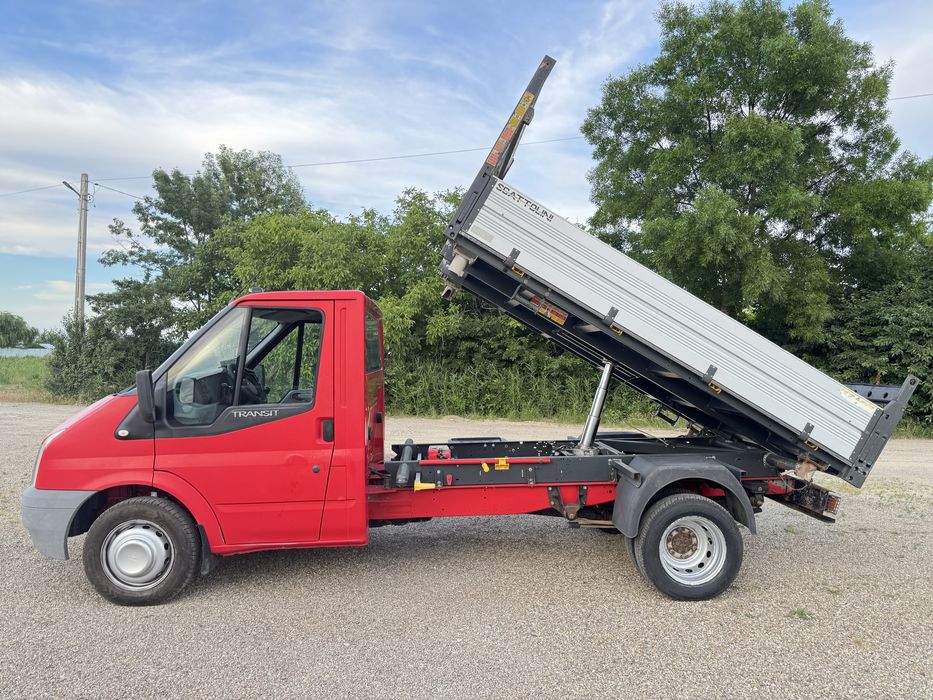 Ford transit basculabil ca nou 135.000 km originali  , se pot verifica