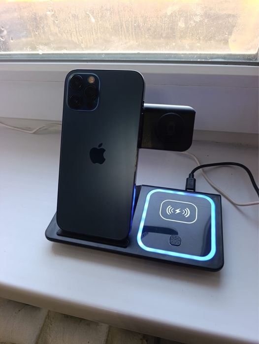 Продам Айфон 12 про