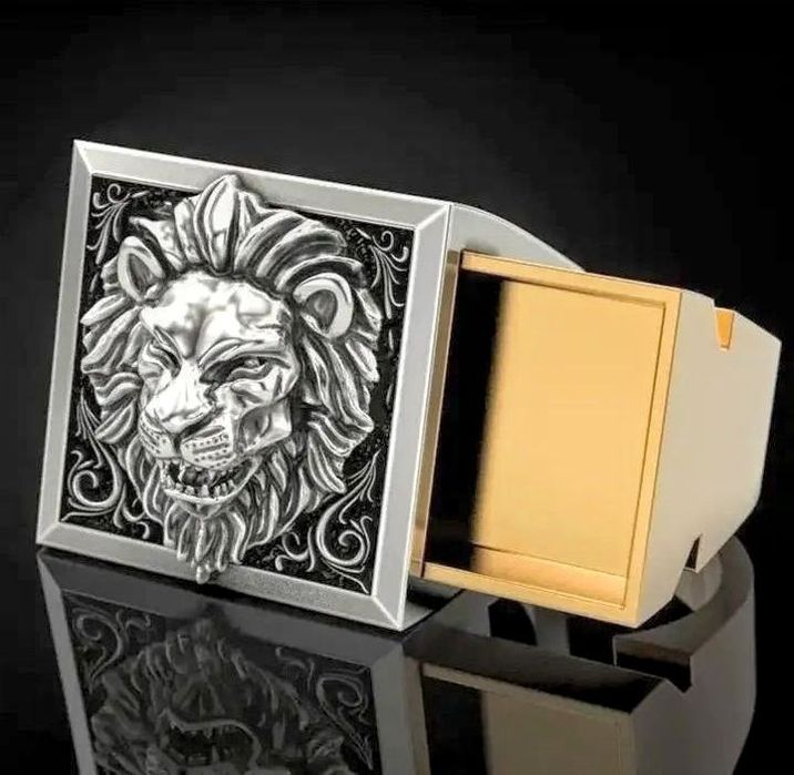 Пръстен много тарикатски с Тайник :)