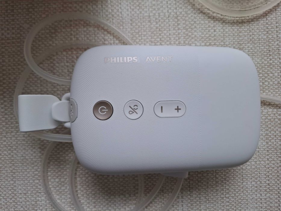 Нова двойна електрическа помпа за кърма Philips Avent Hands-free.