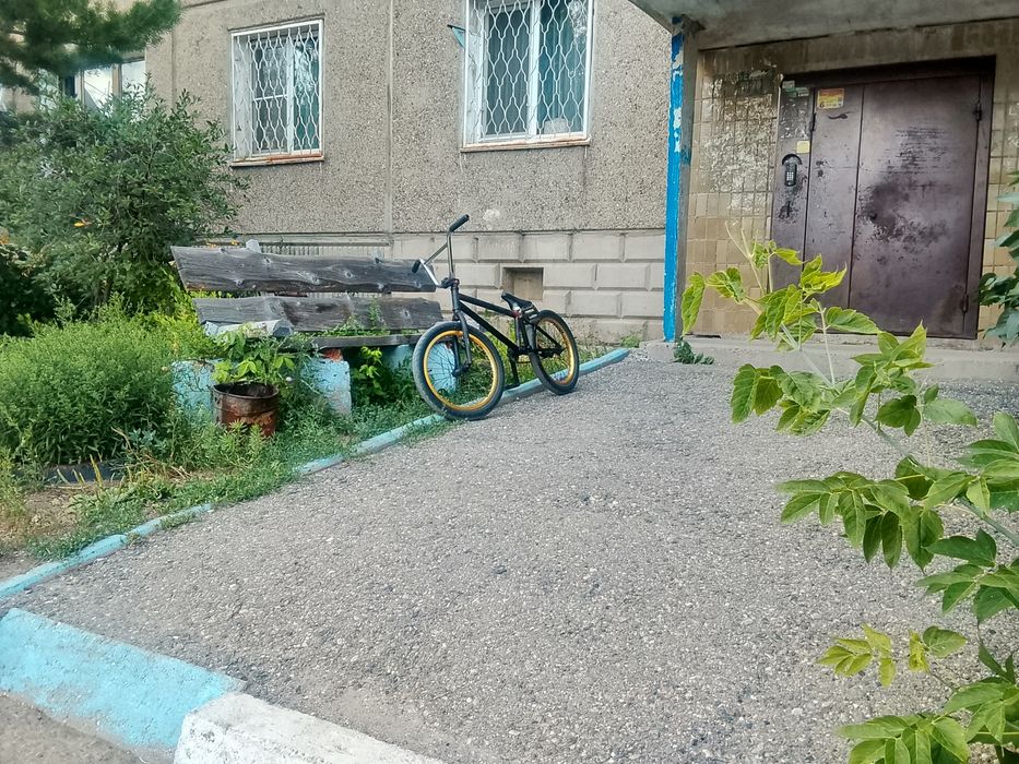 Продам трюковой bmx