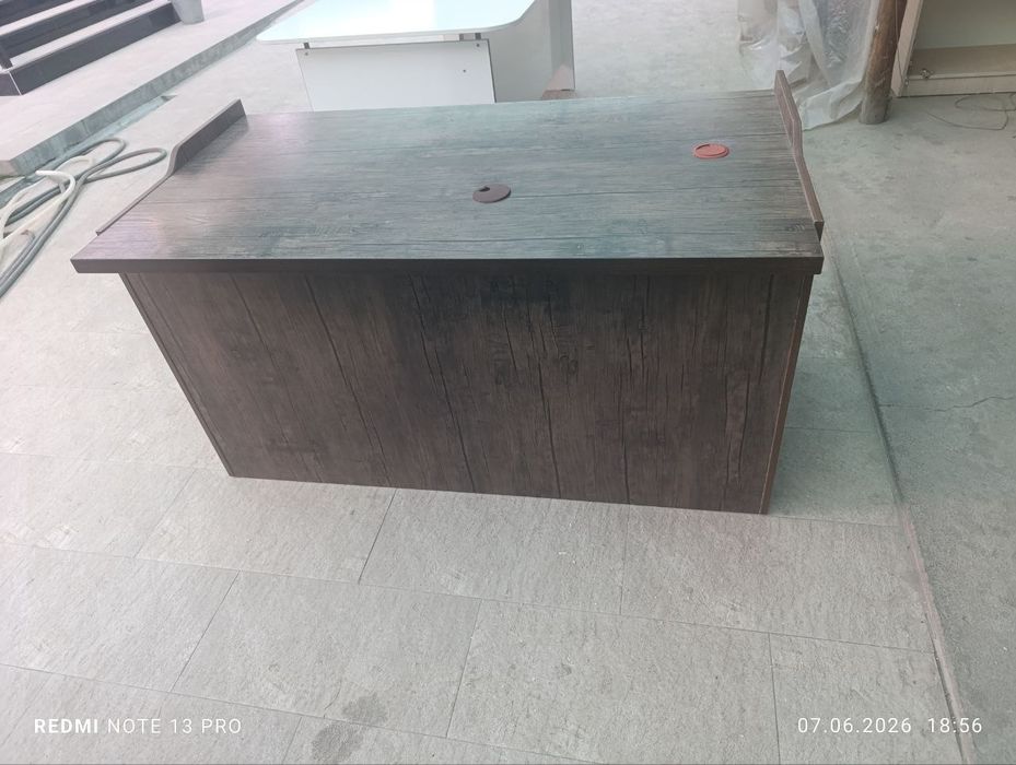 Продам стол для кассы