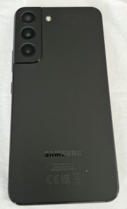 Samsung s22/ iPhone 13 pro