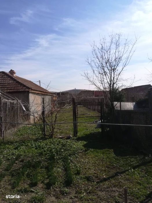 Casa de vanzare în Cunța