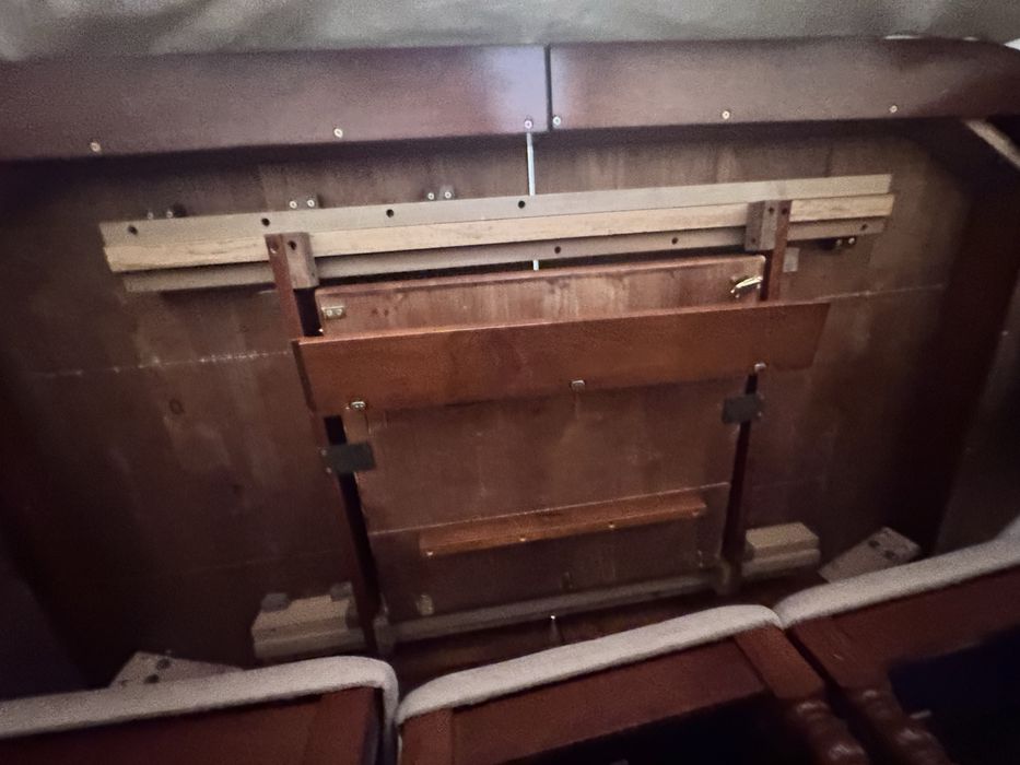 Шкаф и столы со стульями