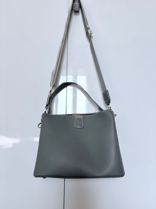 Кожаная сумка из натуральной кожи в отличном состоянии