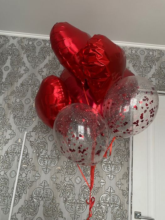 гелиевые шары. Красный цвет