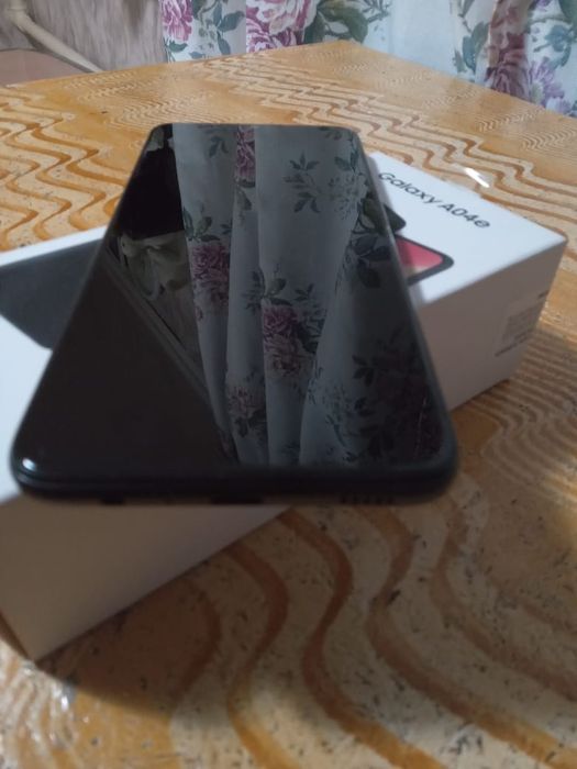 Продам самсунг а04е