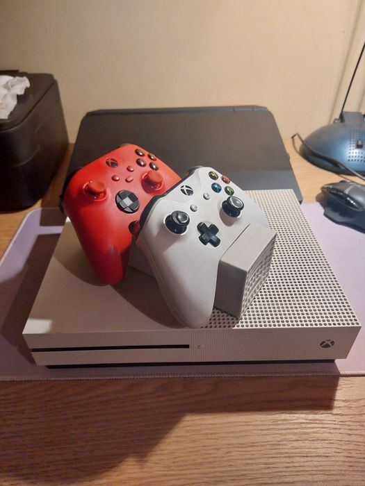 Xbox One Slim 512 gb