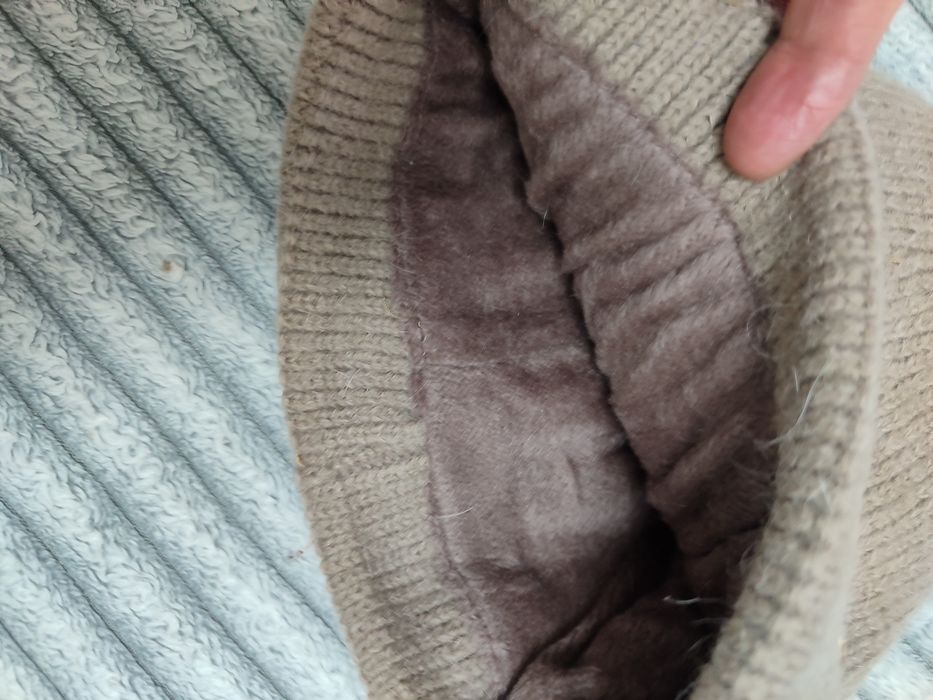 Продам шапку теплая на подкладе