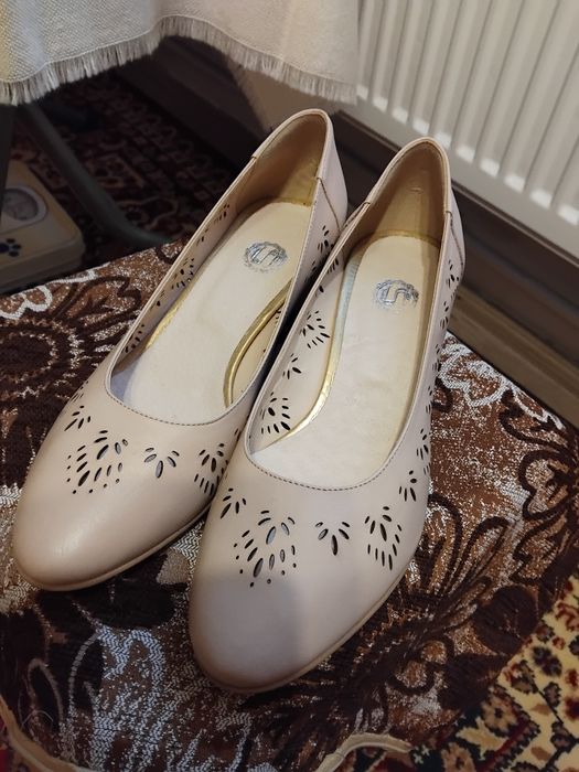 Pantofi din piele naturală pentru femei nr 38