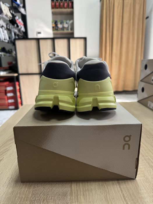 Оригинал On cloudflayer