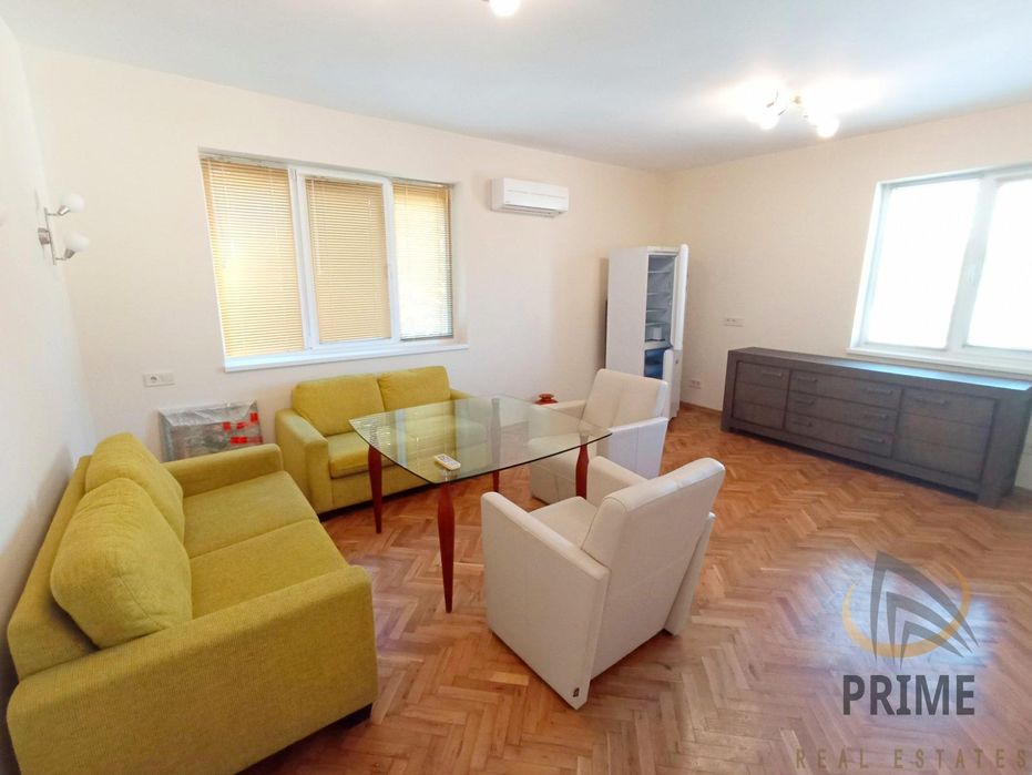 Дава се под наем Двустаен апартамент в Бургас, Център - 65 кв.м за 459 € - Снимка #3