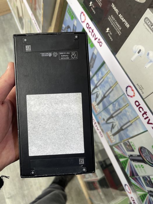 Galaxy S24 FE продаю