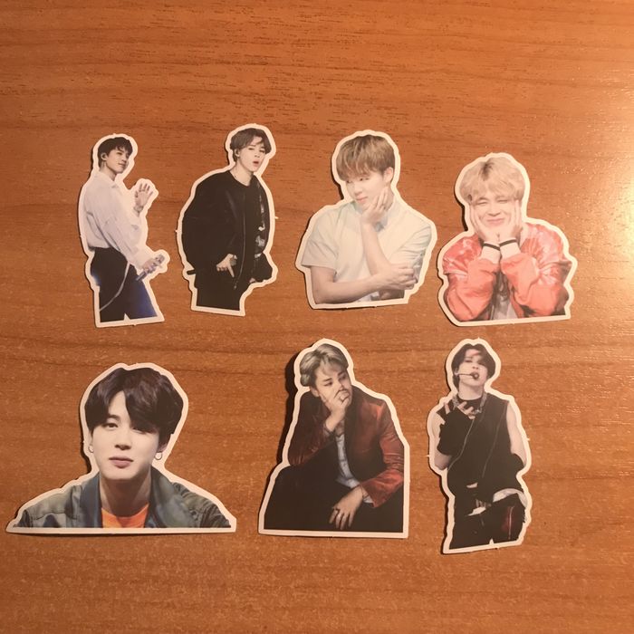 Продам наклейки с Пак Чимином