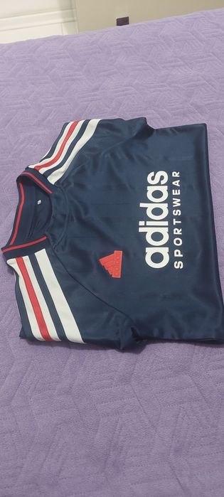 Tricou deosebit Adidas Sportswear Marimea 152
