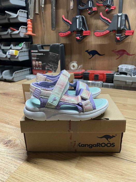 Продавам детски сандалки KangaROOS