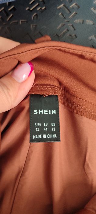 Дамски къси панталони SHEIN – XL (EU 44)