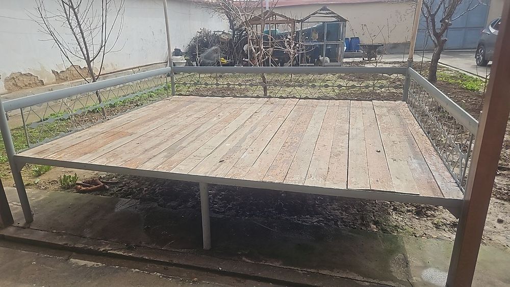 Тапчан кровать сотилади