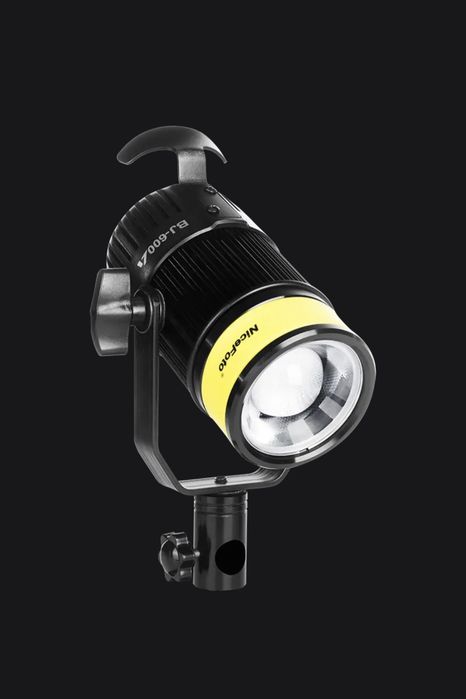 Осветитель NiceFoto BJ-600A Zoom