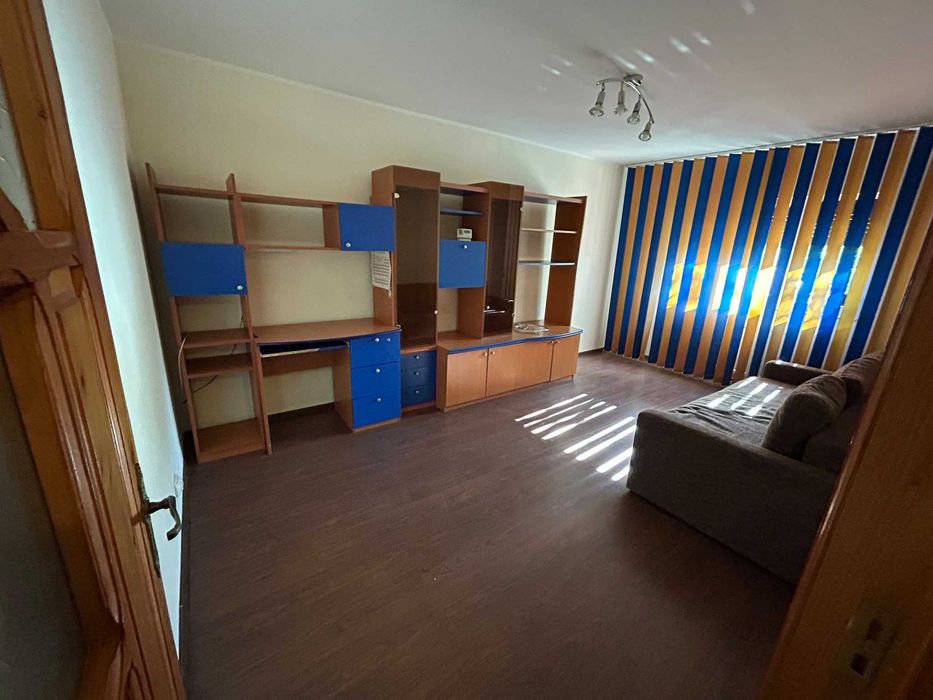 Vand apartament 2 camere in Galati, zona Mazepa 2, etajul 2, zona centrala; 80000 euro negociabil, liber, acte la zi, telefon 0722971531