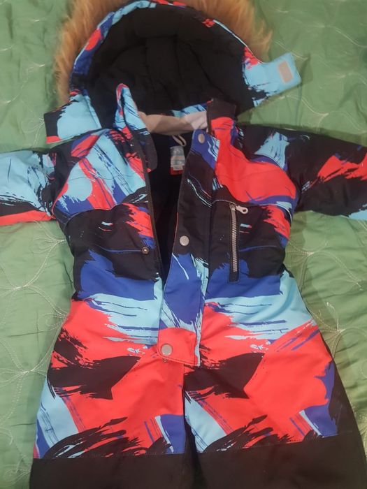 Продам детский комбинезон зимний