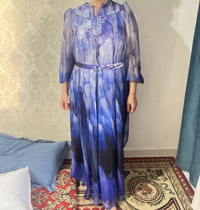 Продам  женское платье