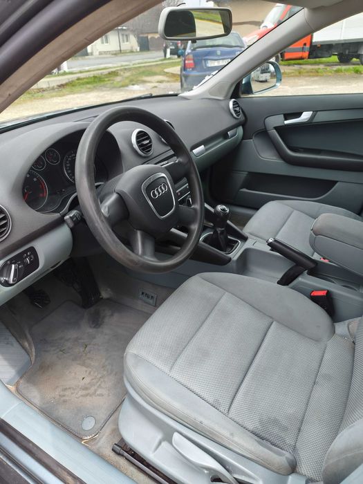 Vând Audi A3 1.4tfsi