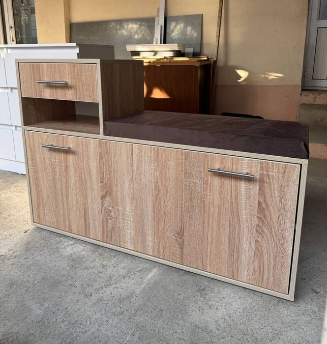 Polka oyoq kiyimga shkaf