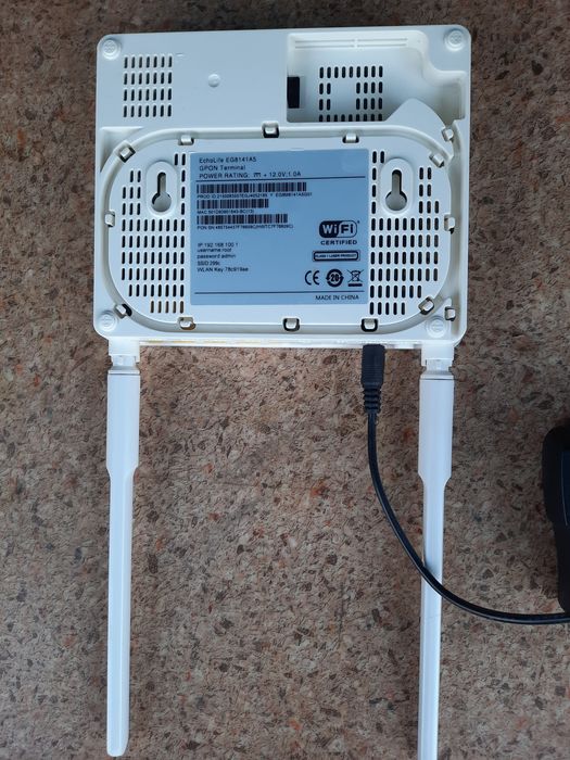 Продам вайфай роутер, почти новый