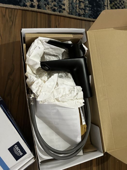 Vand  robinete cada ghiuveta baie