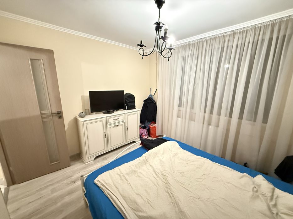 Apartament cu doua camere decomandat