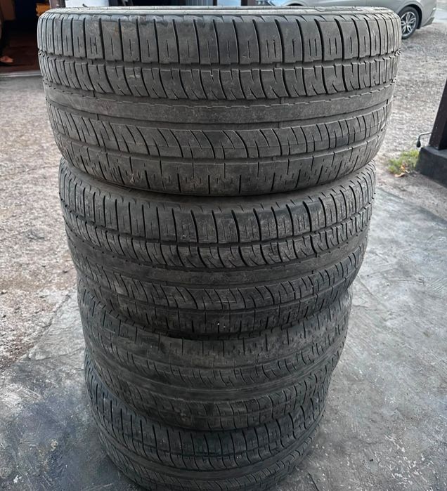 Pirelli 295/40 R22