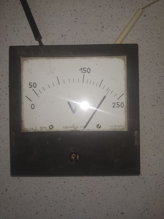 Вольтметр, 250 вольт
