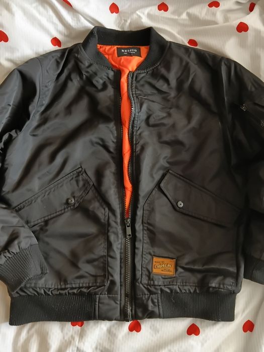 Бомбер мужской продам