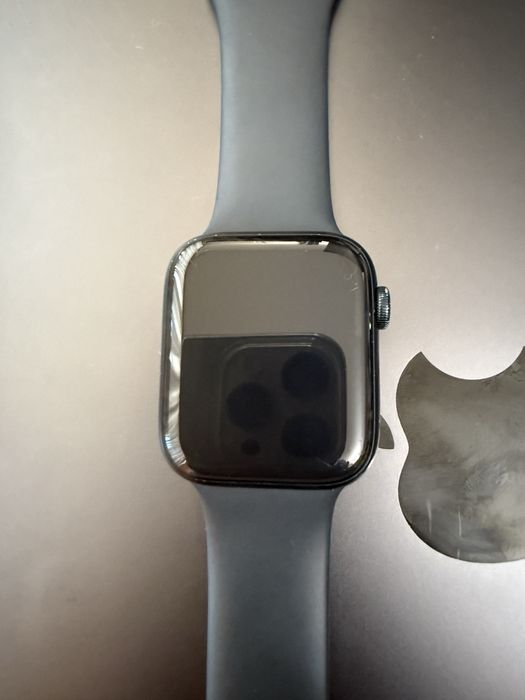 Apple Watch SE 2 44mm 84% Батерия