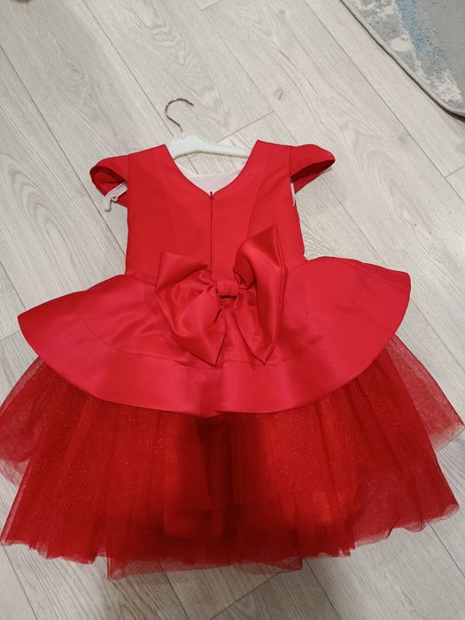 Платье на девочку