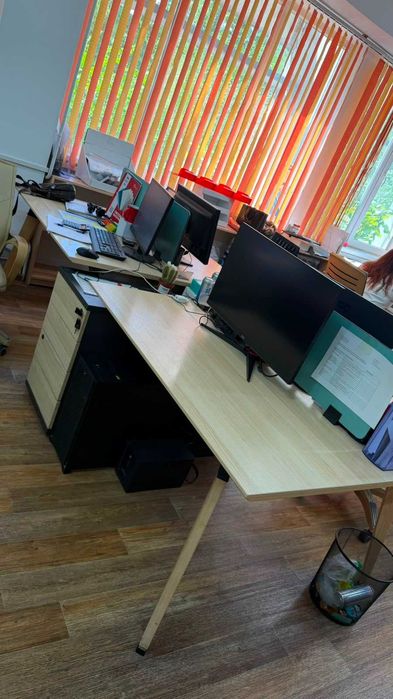 Продаются Столы офисные