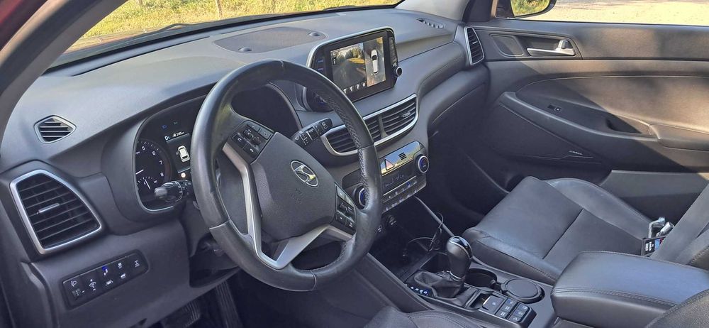 Hyundai Tucson 1.6 TGDI benzina 177 cp Automata Euro6 Premium Luxury cu 4x4 AWD