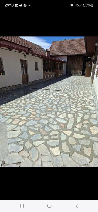 Piatra de munte  vand si montez in tota tara