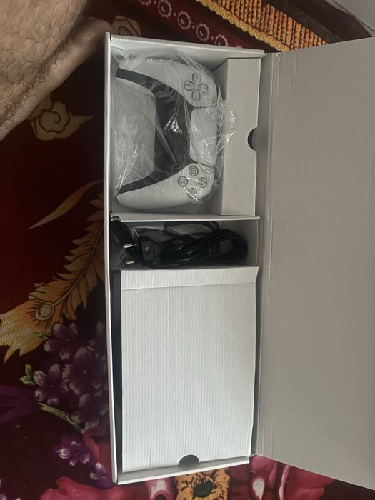 Продам Sony PlayStation 5