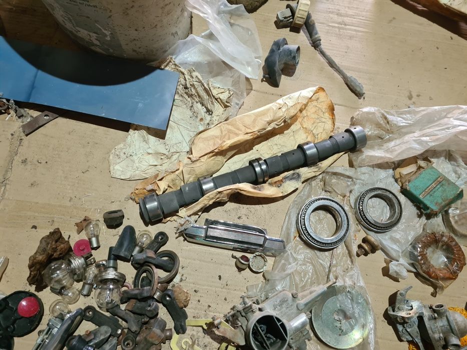 Vând piese de auto  Lada   1200