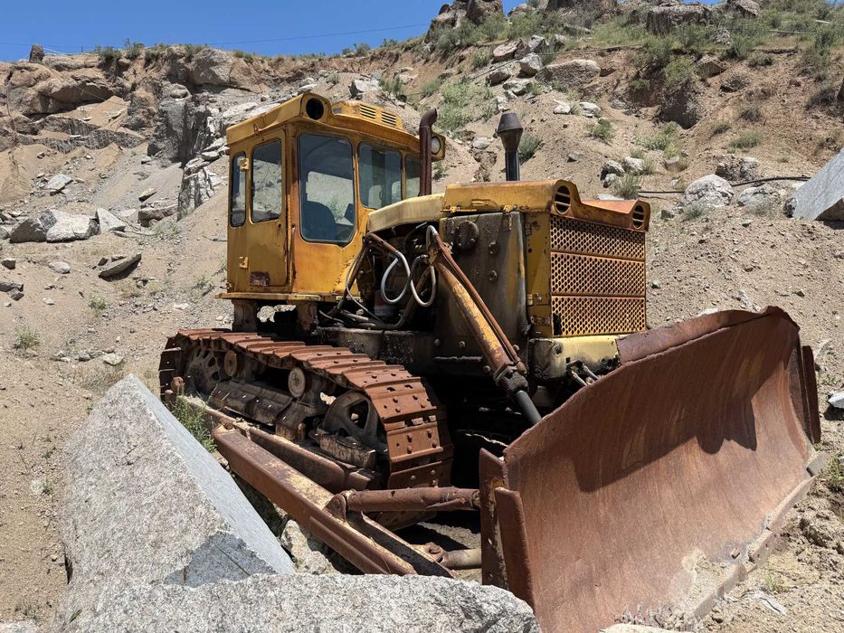 BULDOZER sotiladi, Булдозер продается